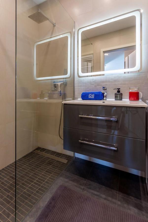 Apartament Betty Q4Apartments グダニスク エクステリア 写真